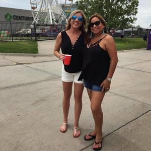 Meet your Posher, Cortney